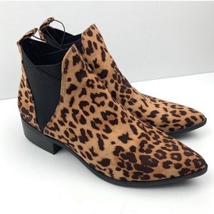 Bella Vita • leopard pull on pointer booties boots